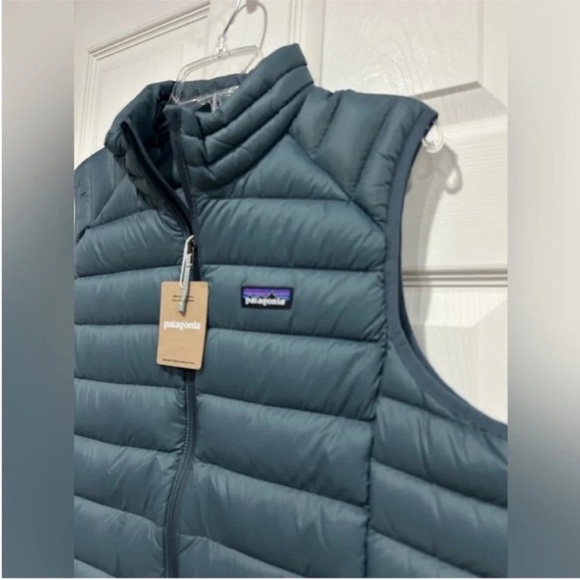 Patagonia Women's S Small Down Sweater Vest Puffer Puff Nouveau Green Grey NWT - Picture 2 of 8